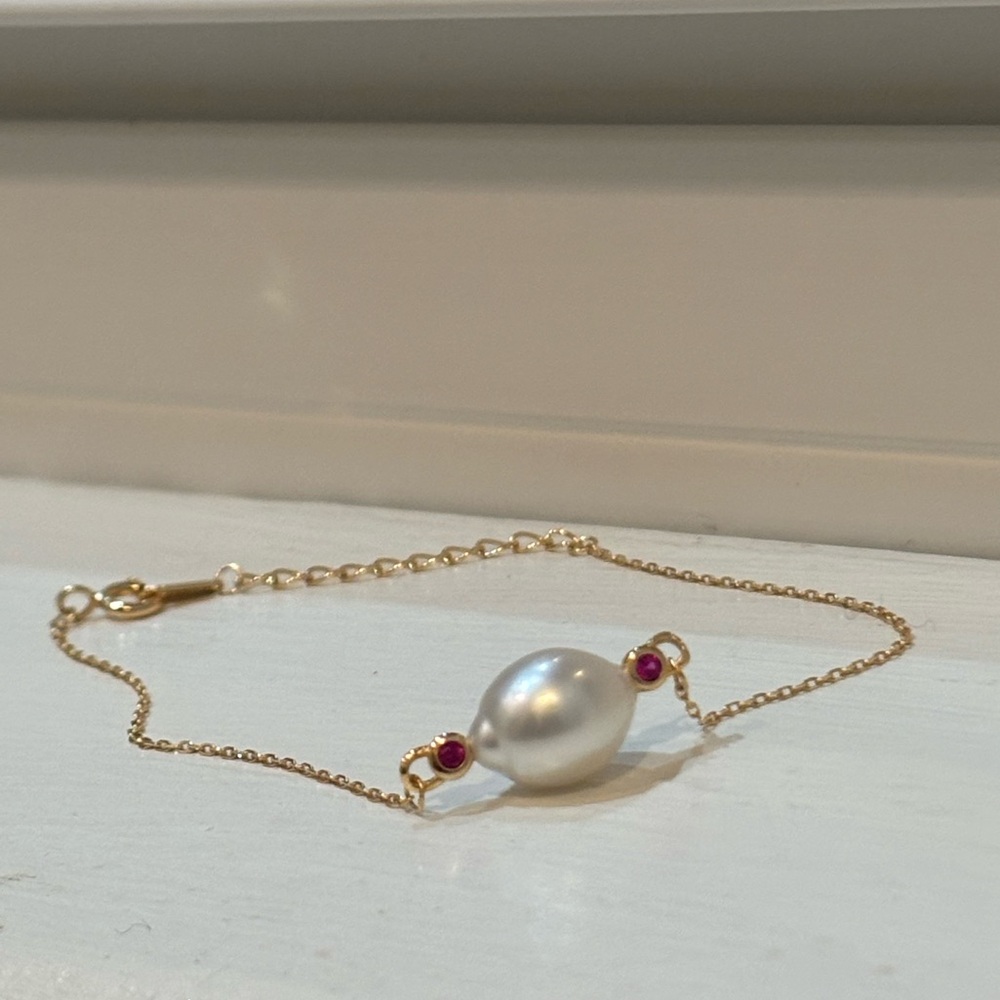 Australia White Baroque Sterling Silver Bracelet